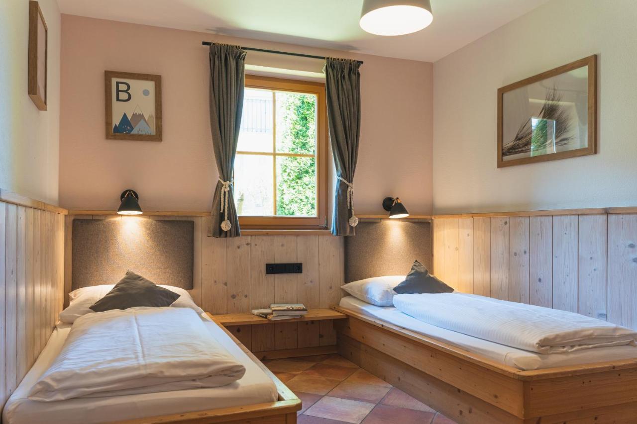 Dorfchalets & Apartments - Authentic Experience In Centre Of Kaprun Including Tauernspa And Summercard 외부 사진
