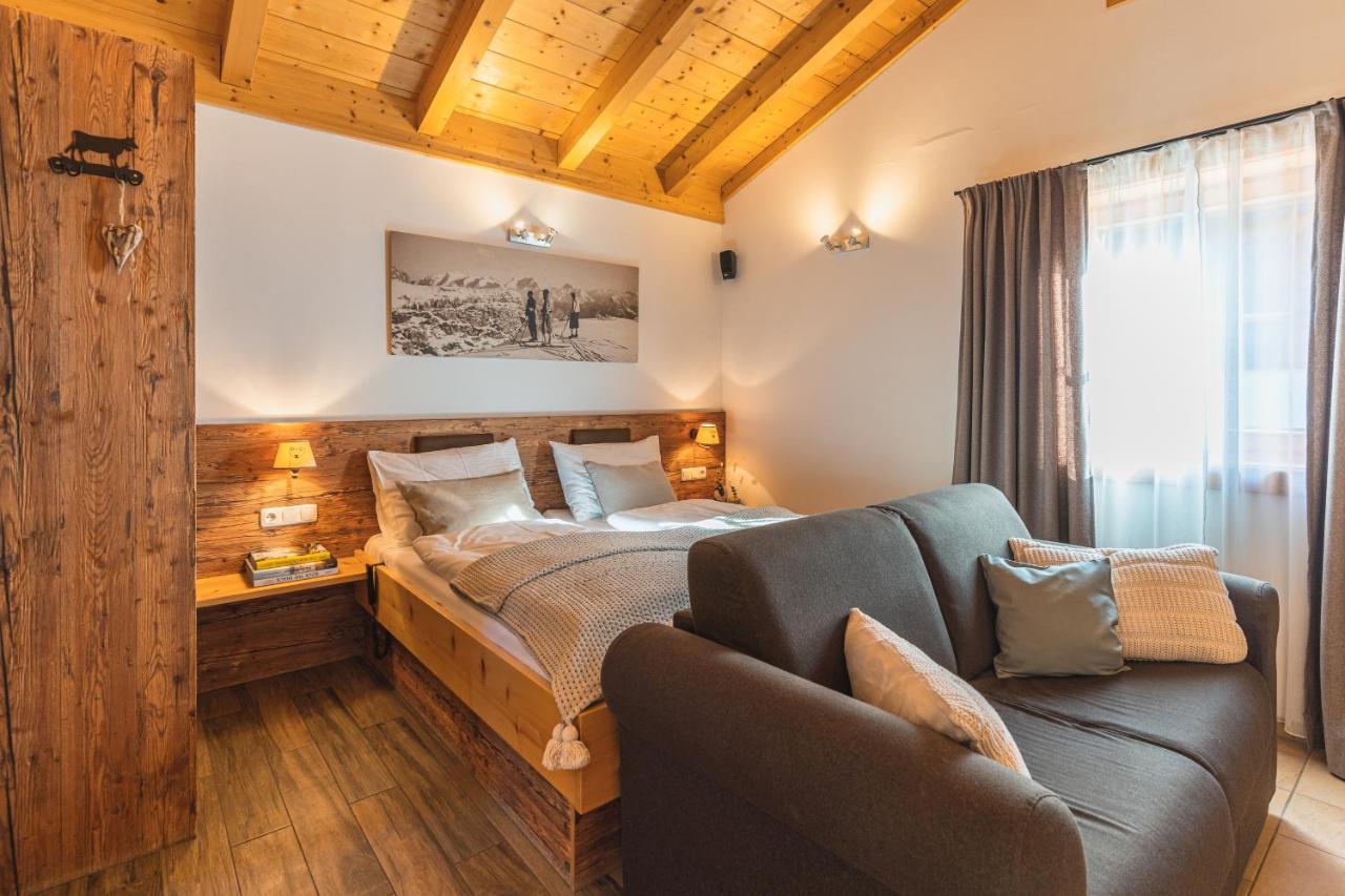 Dorfchalets & Apartments - Authentic Experience In Centre Of Kaprun Including Tauernspa And Summercard 외부 사진