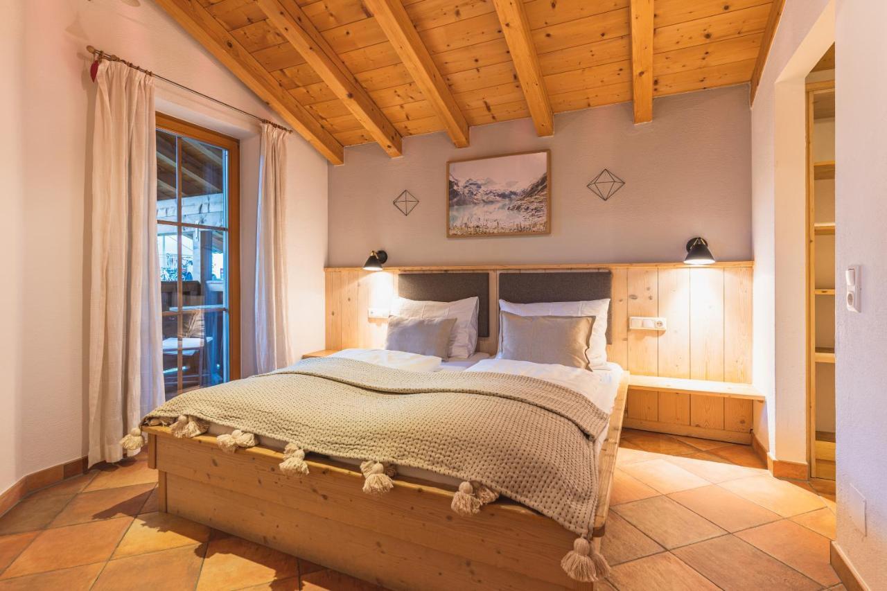 Dorfchalets & Apartments - Authentic Experience In Centre Of Kaprun Including Tauernspa And Summercard 외부 사진