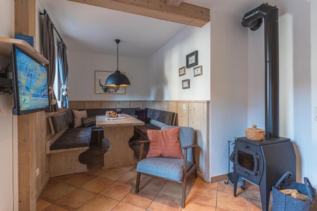 Dorfchalets & Apartments - Authentic Experience In Centre Of Kaprun Including Tauernspa And Summercard 외부 사진